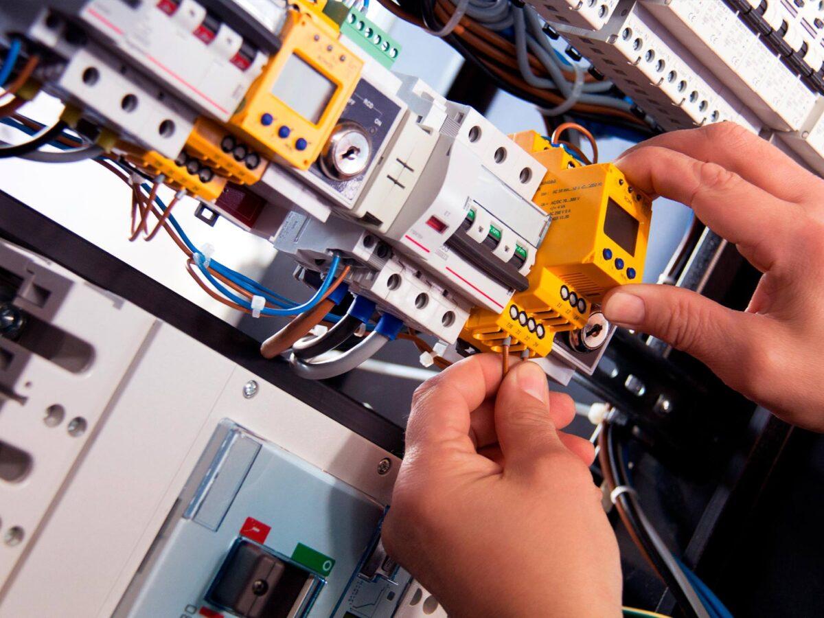 Hvorfor er det⁣ viktig å velge riktig elektriker i⁤ Arendal?